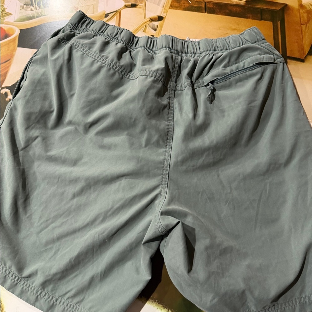 Columbia Men's Athletic Gray Shorts. Used - Picture 3 of 6